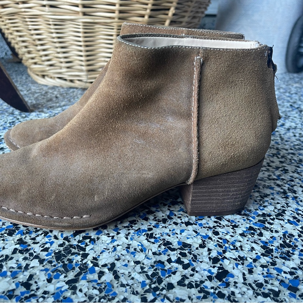 Clark’s Suede Ankle Boots - Brown
